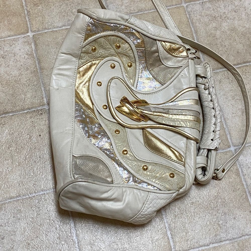VTG,BAGS BY PINKY GENUINE LEADER MADE IN USA Elegant Cream and Gold Women's Bag - Picture 9 of 16